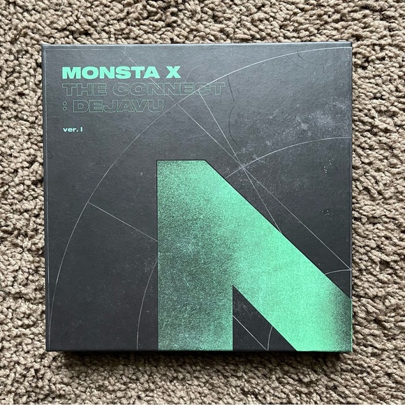 Monsta x THE CONNECT: DEJAVU VER. I - Picture 1 of 3